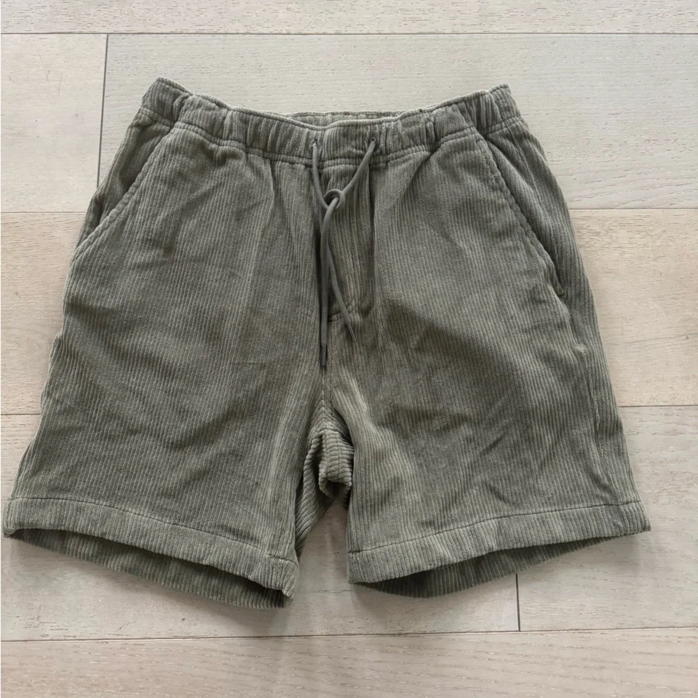 FAHERTY ($128.00) Essential Italian Knit Cord Short (6